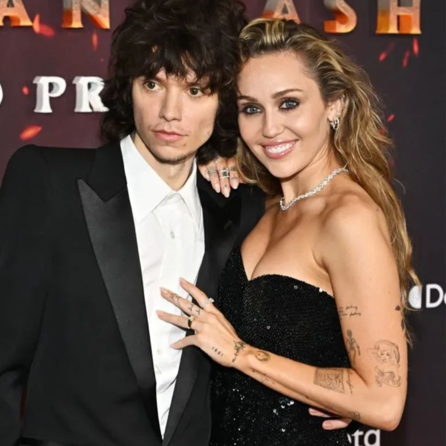 Miley Cyrus' engagement ring