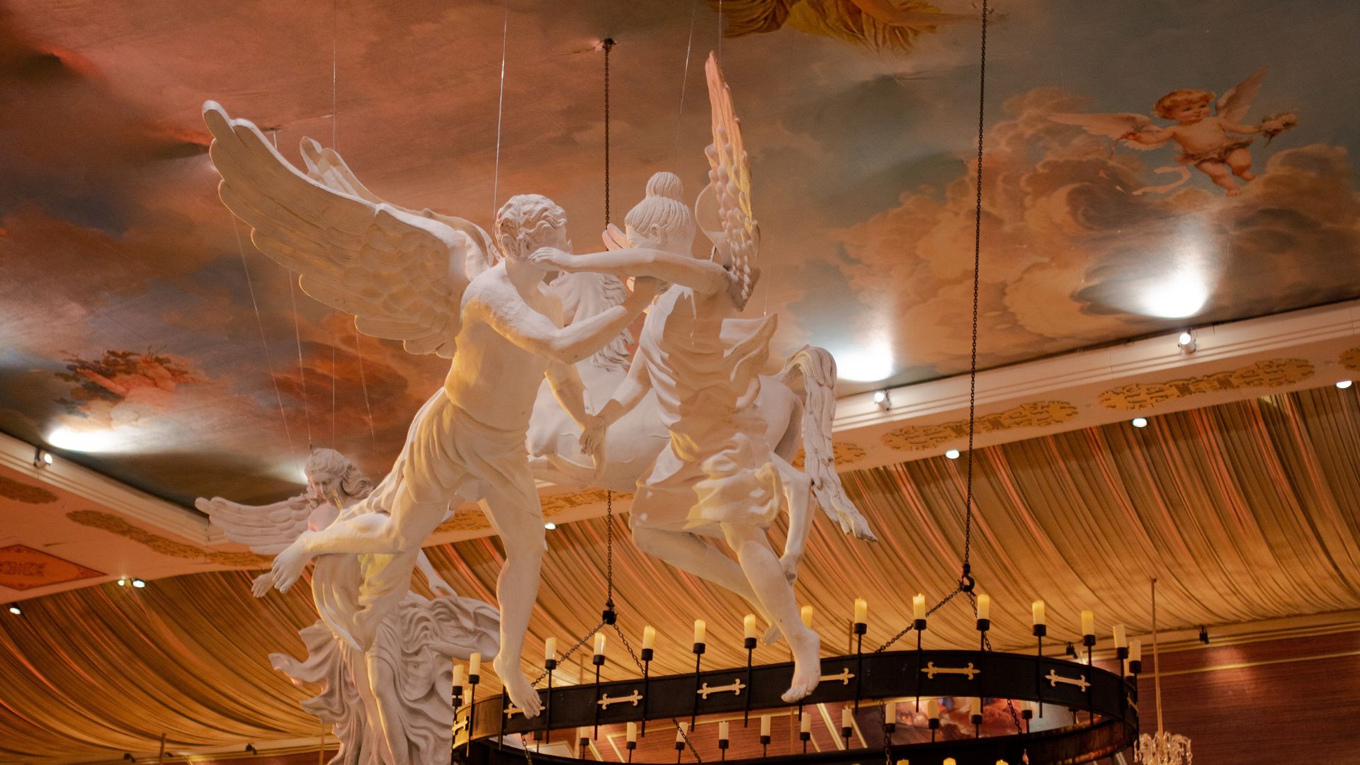 Lifelike Installations